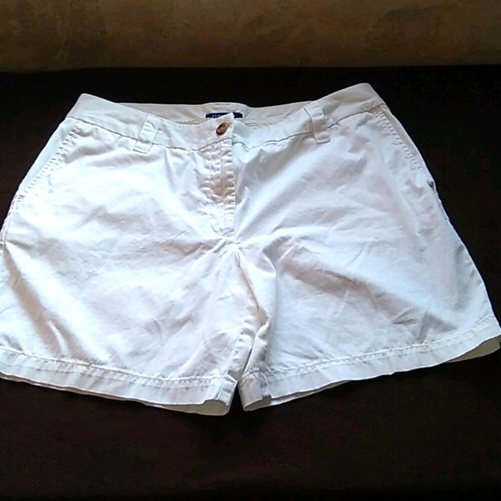 Lands End Women's high waisted white shorts size 12. Summer Beachy